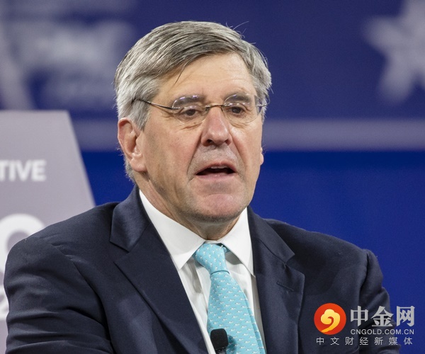 stephen_moore_getty_1203946354.jpg