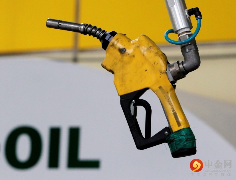 2021-08-09T025142Z_2_LYNXMPEH7800W_RTROPTP_3_GLOBAL-OIL-MOTOR-FUEL.jpg