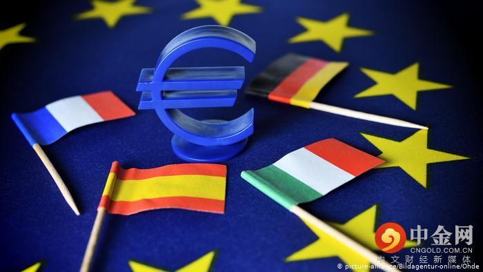 54390301_303.jpg 54390301_303.jpg