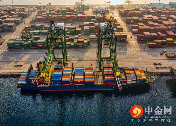 3856433.jpg 3856433.jpg